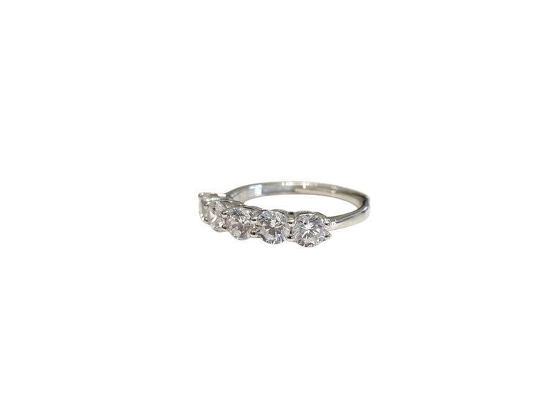 Anello cinque pietre amati